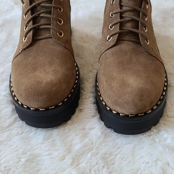 Nwot Vince Camuto Boots - Picture 3 of 10